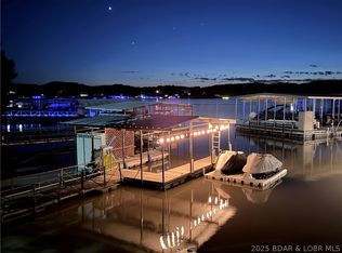 217 Lucky Strike Dr, Sunrise Beach, MO 65079