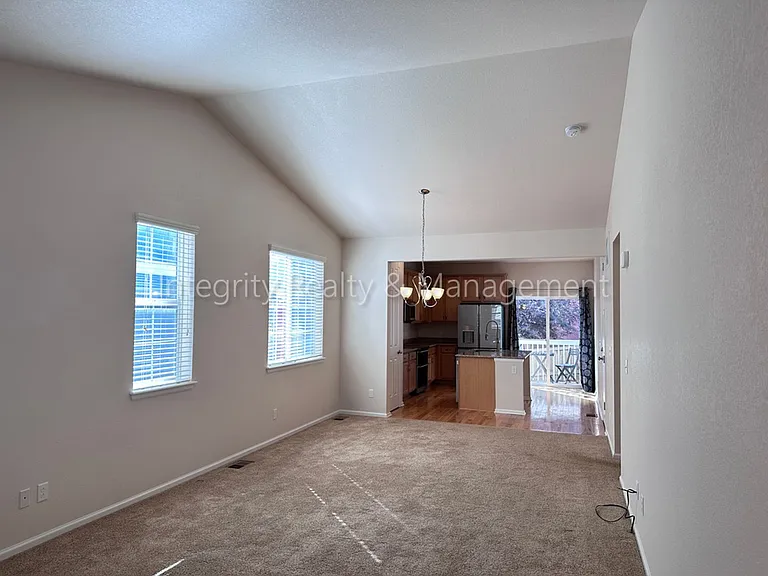 3762 Cadence Dr — Photo 5