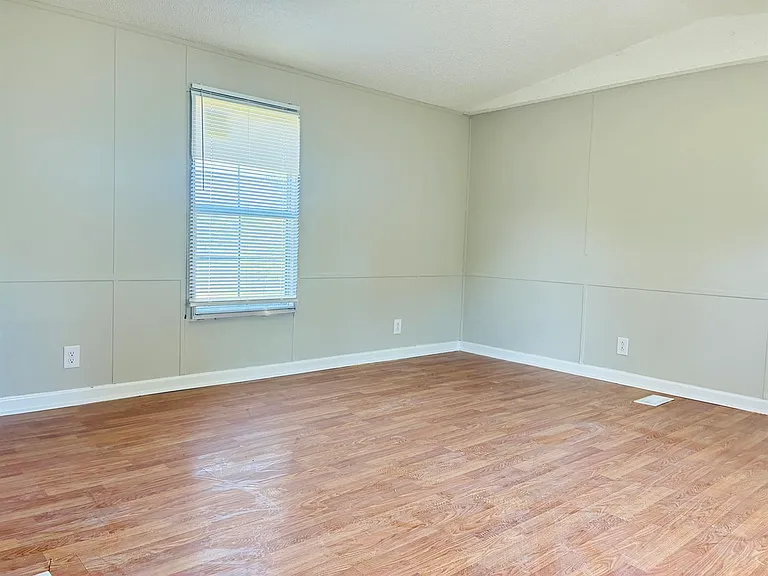 3822 Towery Rd #8 — Photo 2