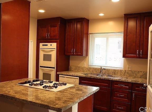 3rd image of 15364 Saranac Dr