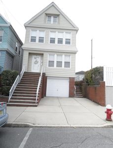36 E 4th St, Bayonne, NJ, 07002
