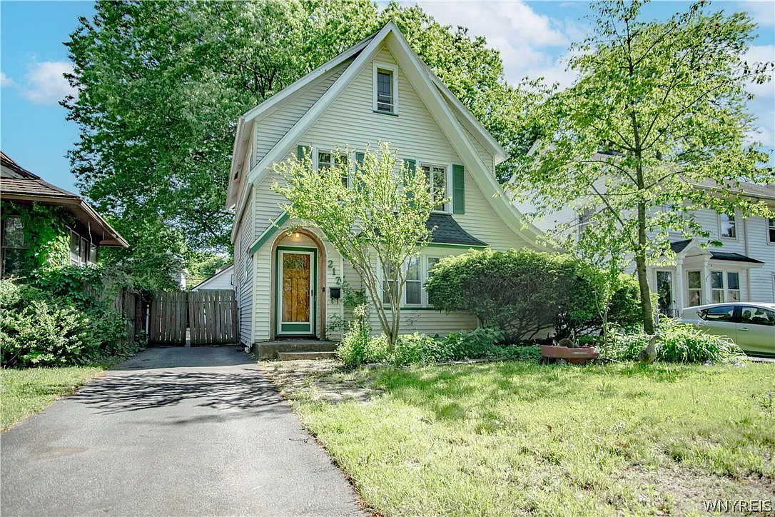 217 Long Acre Rd photo 1