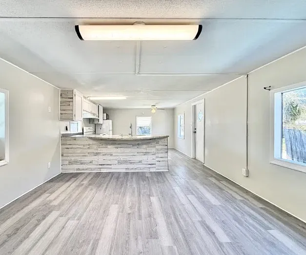 6519 Sandra Dr — Photo 6