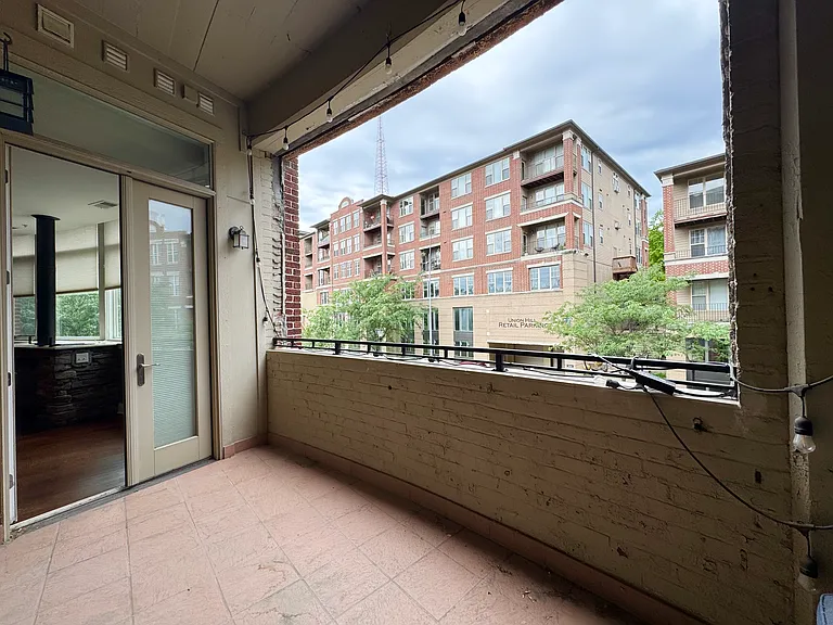 2929A McGee Trafficway #200A — Photo 14