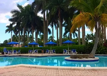 3 bed, 2.5 bath, 1422 sqft, $1,300 — Photo 3