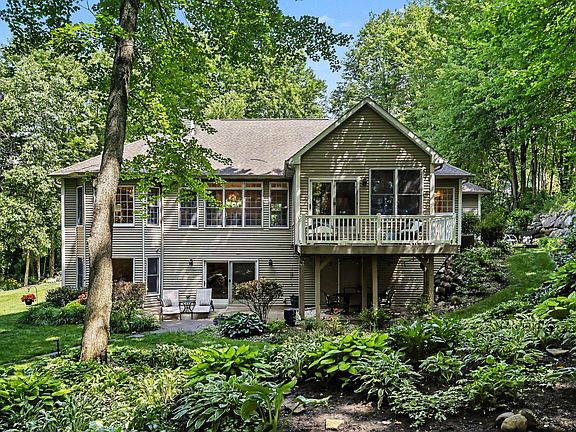 3rd image of 9428 Marshwood Dr