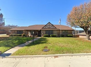 1501 King Arthur St, Grand Prairie, TX 75050
