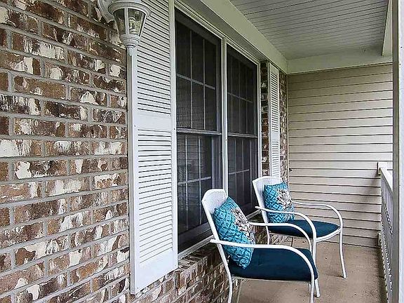 3rd image of 225 Halford Pl