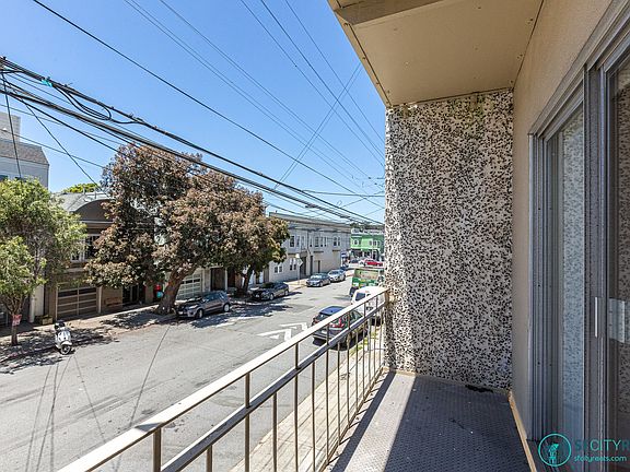 5th image of 1332 10th Ave Unit 101