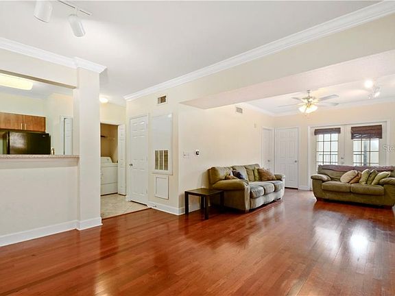 5th image of 206 E South St Unit 6017
