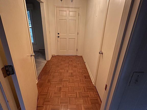3rd image of 1513 Cardinal Dr
