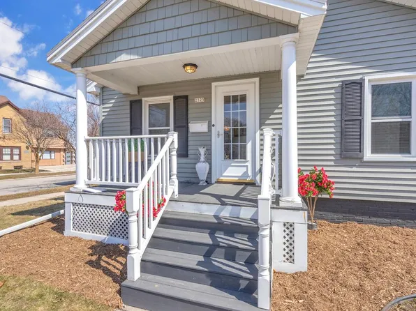 2325 North 8 STREET, Sheboygan, WI 53083