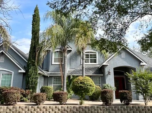 572 N 6th Ave, Kingsburg, CA 93631