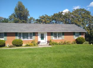 3015 Glenmont Dr, Roanoke, VA 24018