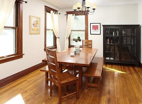 5th image of 3536 Manhattan Ave