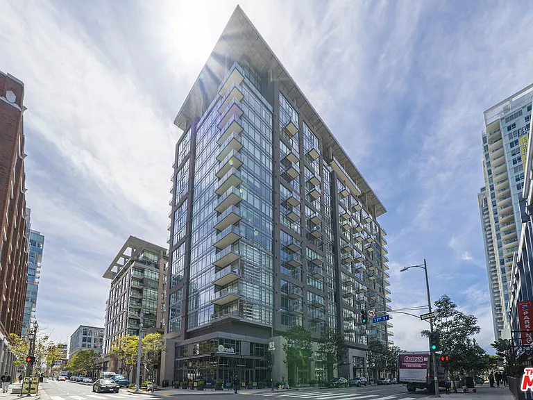 1100 S Hope St #716 — Photo 24