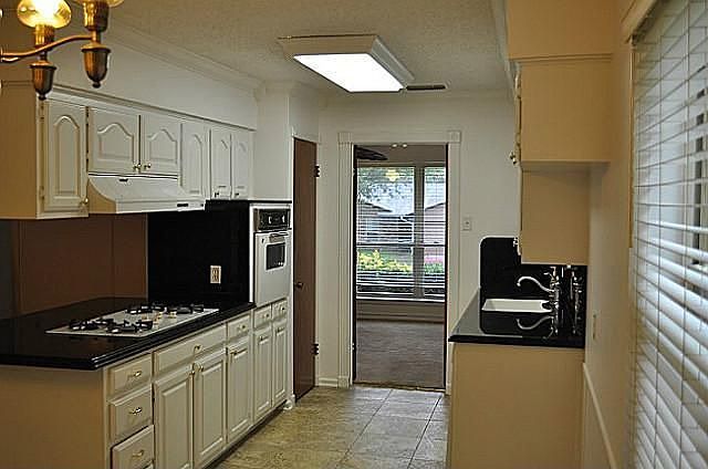 1st image of 1504 Lucille Dr