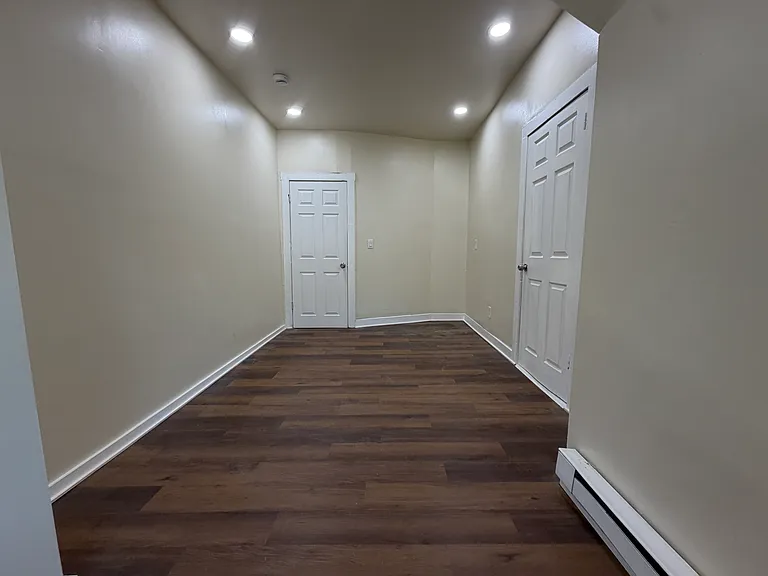 194 Seymour Ave #3 — Photo 5