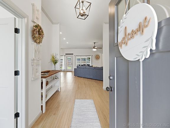 3rd image of 27515 E 108th Pl S