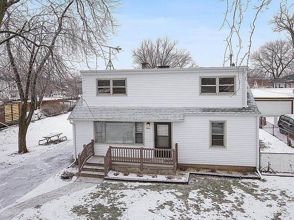 2nd image of 5834 W 88th St