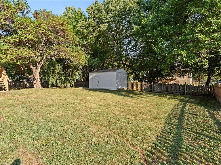 1206 SE 5th Ter — Photo 26