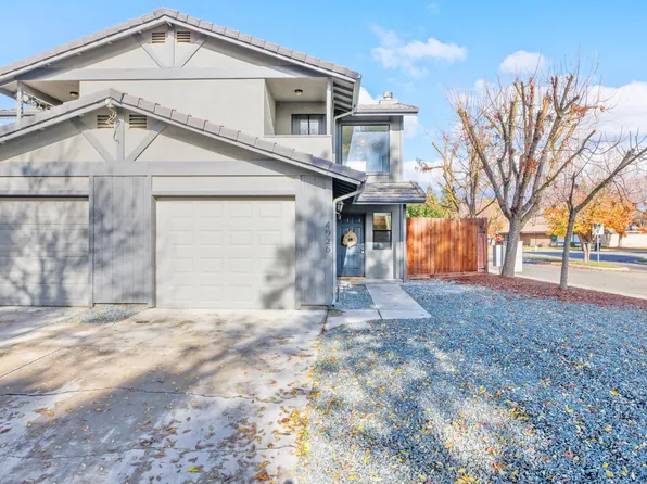4926 W Westgate Ct, Visalia, CA 93277