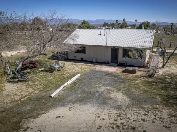 7920 Neal Ranch Rd, Inyokern, CA 93527
