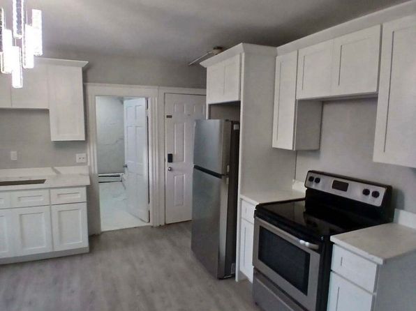 198 4th Ave #1