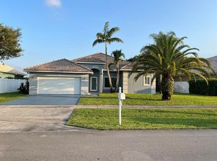 10664 Paso Fino Dr, Lake Worth, FL 33449