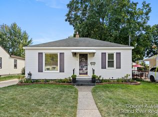 818 Aldon St SW, Wyoming, MI 49509