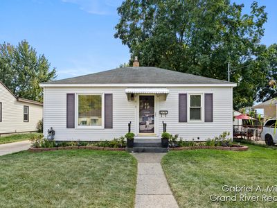 818 Aldon St SW, Wyoming, MI, 49509