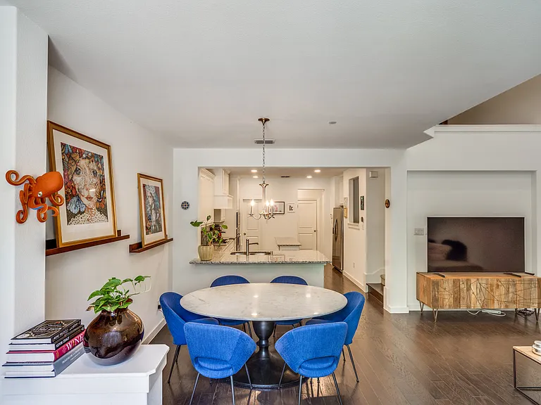 1520 Navasota Trl — Photo 6
