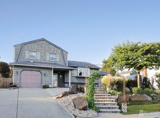 9 Cottonwood Dr, Sayreville, NJ