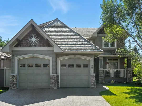 307 N Mount Douglas Ct SE, Calgary, AB T2Z 3J7
