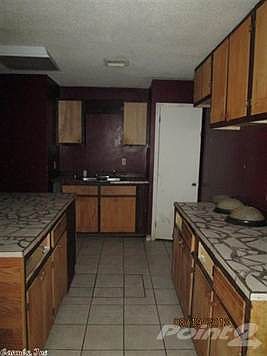 3rd image of 1402 Bailey Dr