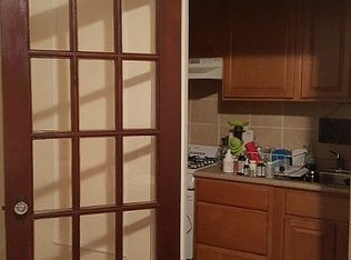 136 Chestnut St APT 303, Rutherford, NJ 07070