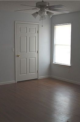 4th image of 10327 Cottage Ct