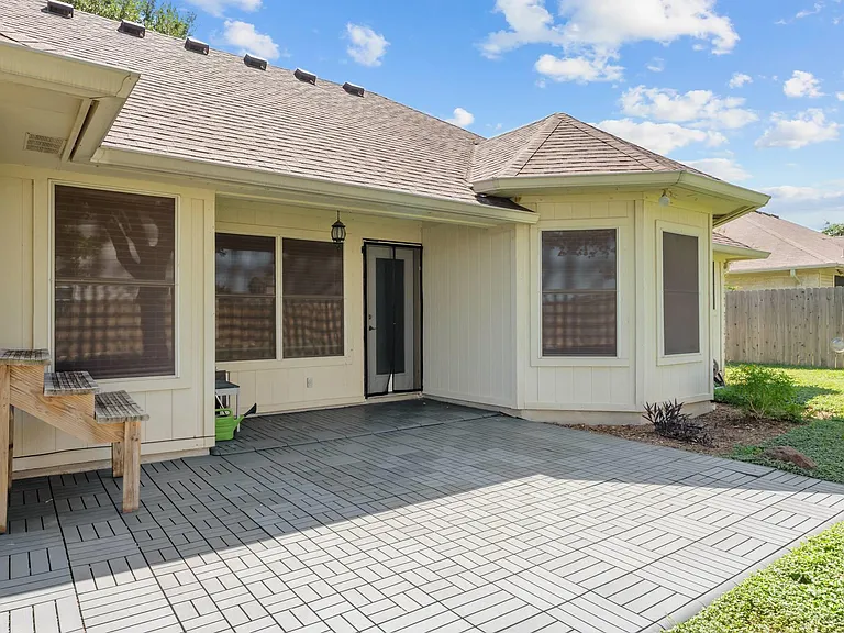 2604 Bluebonnet Valley Dr — Photo 27