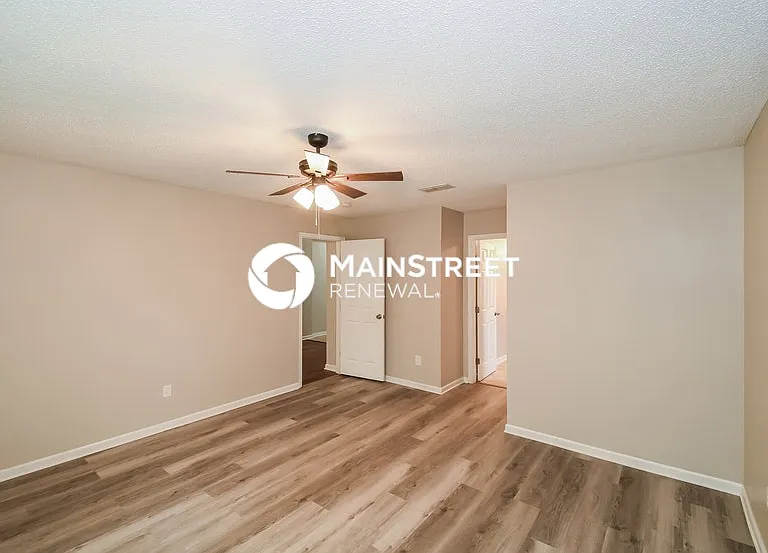 3652 Wilson Blvd W — Photo 10