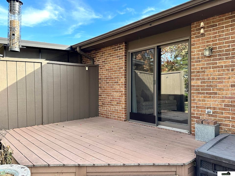 1st image of 1941 Devonshire Dr #4
