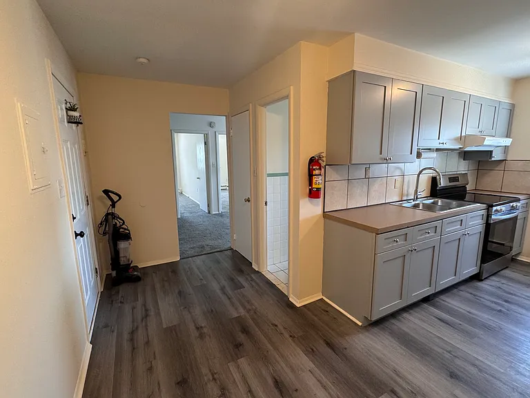 1130 Beaver St #B — Photo 12