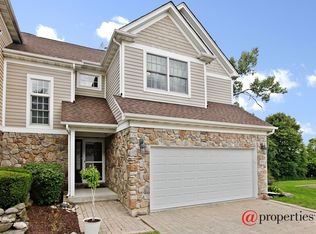 2535 Reflections Dr, Crest Hill, IL 60403