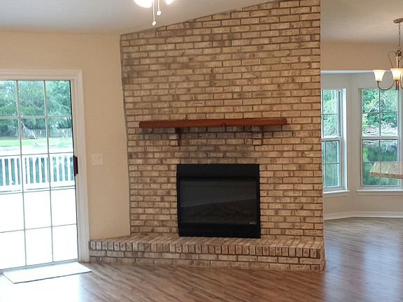 5th image of 2404 Penbrook Dr