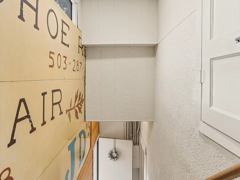 7015 N Greeley Ave #B — Photo 16