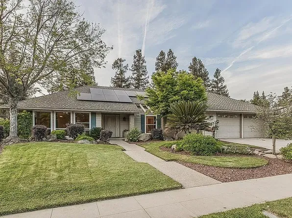 286 E Everglade Ave, Fresno, CA 93720