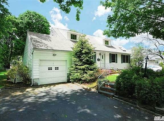 2nd image of 3 Cullen Dr