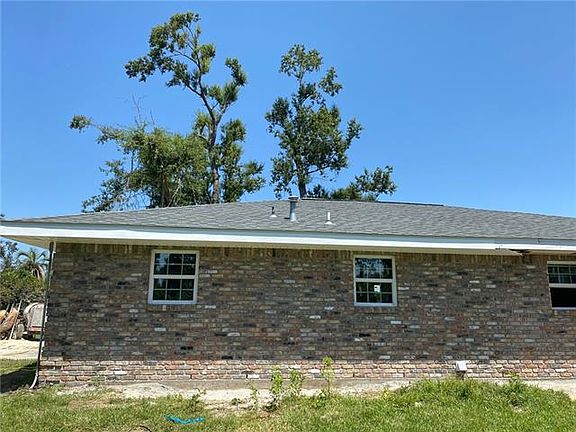 5th image of 200 River Oaks Dr
