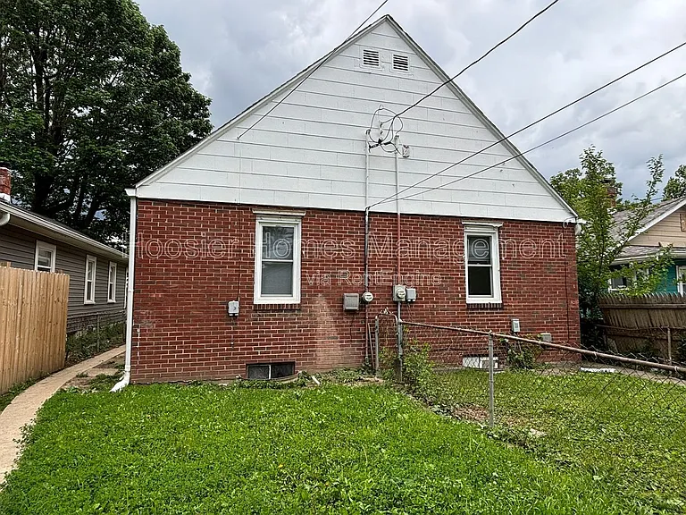 1509 N Chester Ave — Photo 22