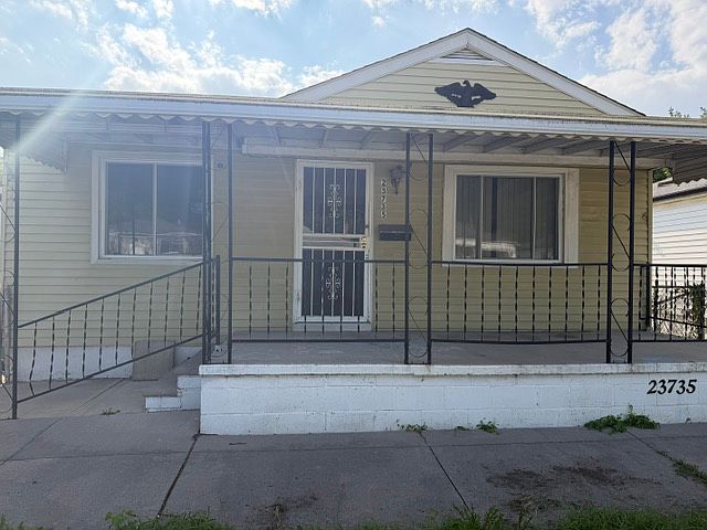 1st image of 23735 Tuscany Ave