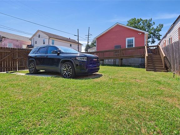 4th image of 3501 Magnolia St